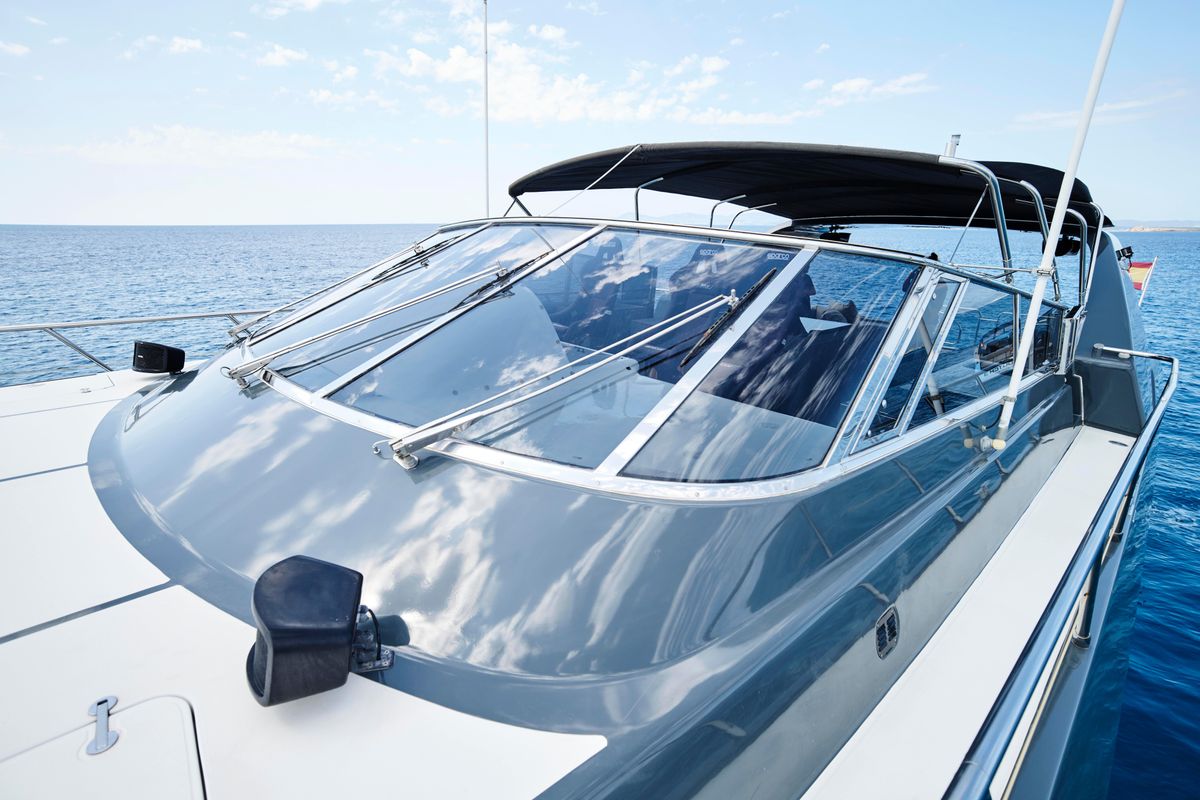 2004 Mangusta 78 