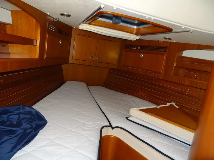 Surfing Safari Yacht Photos Pics 