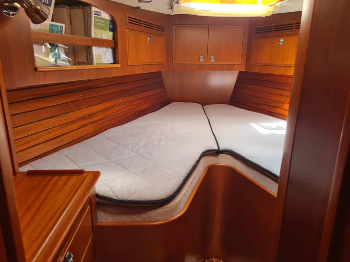 Surfing Safari Yacht Photos Pics 