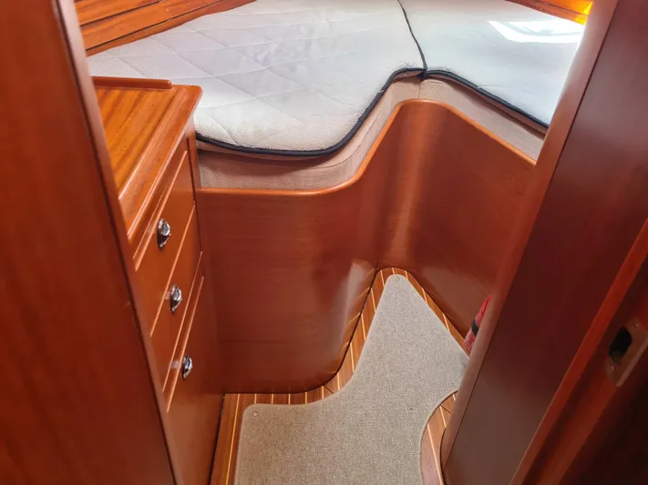 Surfing Safari Yacht Photos Pics 