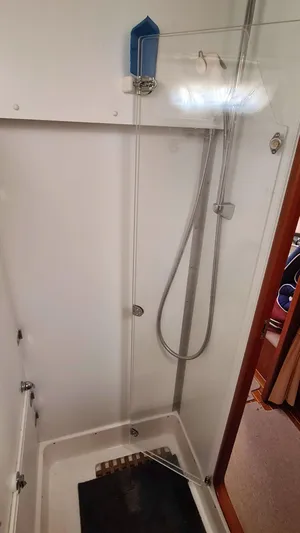 Surfing Safari Yacht Photos Pics 