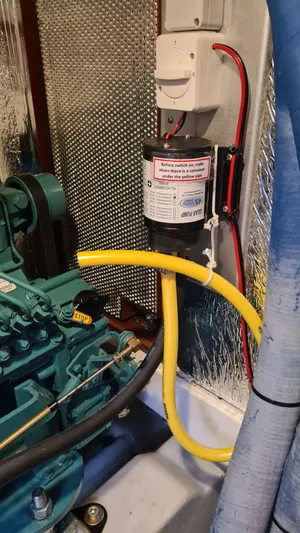 Surfing Safari Yacht Photos Pics 