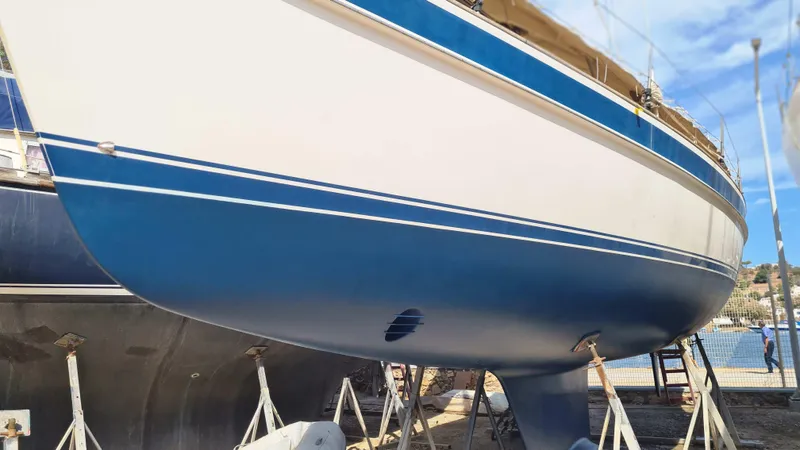 Surfing Safari Yacht Photos Pics 