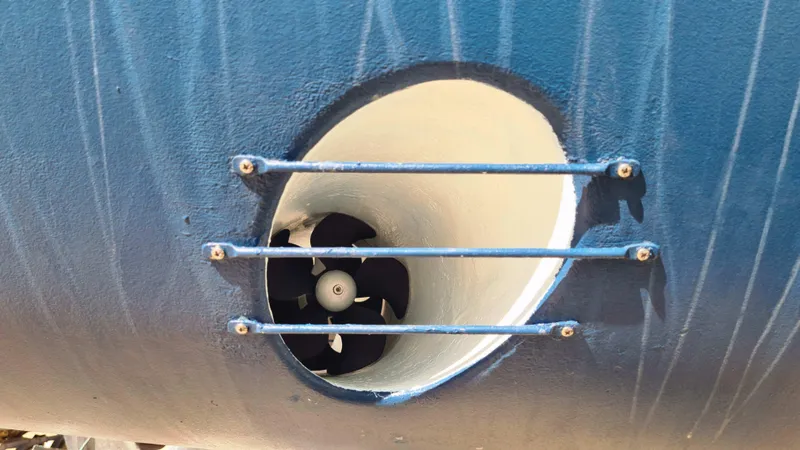 Surfing Safari Yacht Photos Pics 