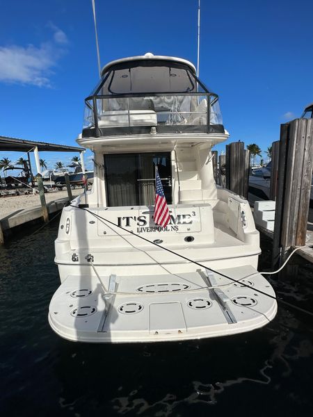 2001 Sea Ray 540 Cockpit Motor Yacht