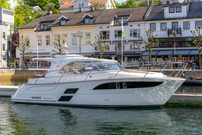 2025 Marex 310 Sun Cruiser