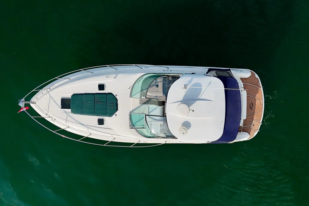 2009 Rinker 360 Express Cruiser Express Cruiser for sale - YachtWorld