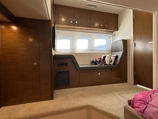 2014 Cruisers Yachts 45 Cantius