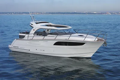 2025 Marex 320 Aft Cabin Cruiser