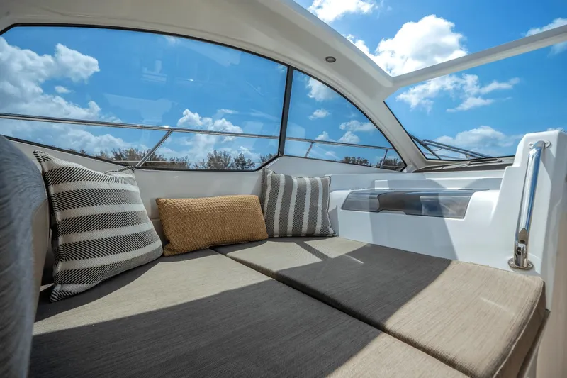 Impact Glaz Yacht Photos Pics 