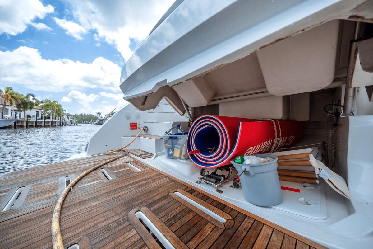 2019 Azimut 43 
