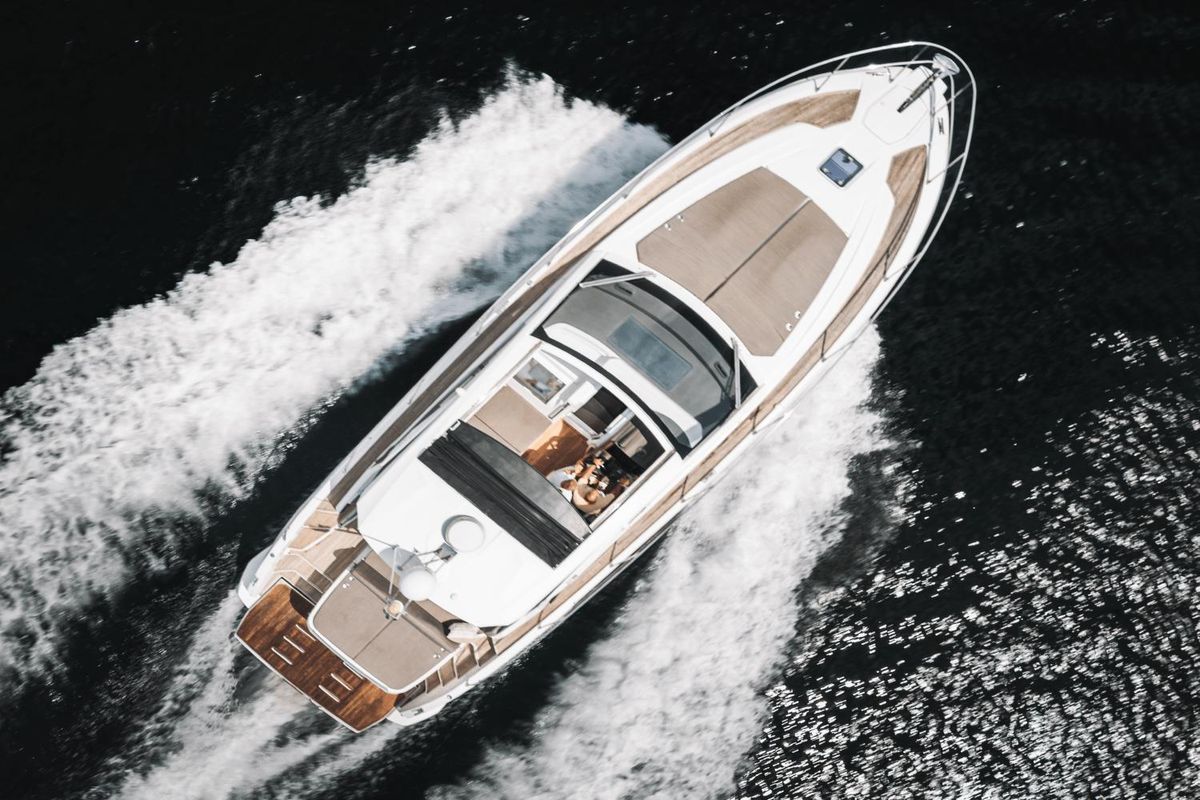2019 Azimut 43 