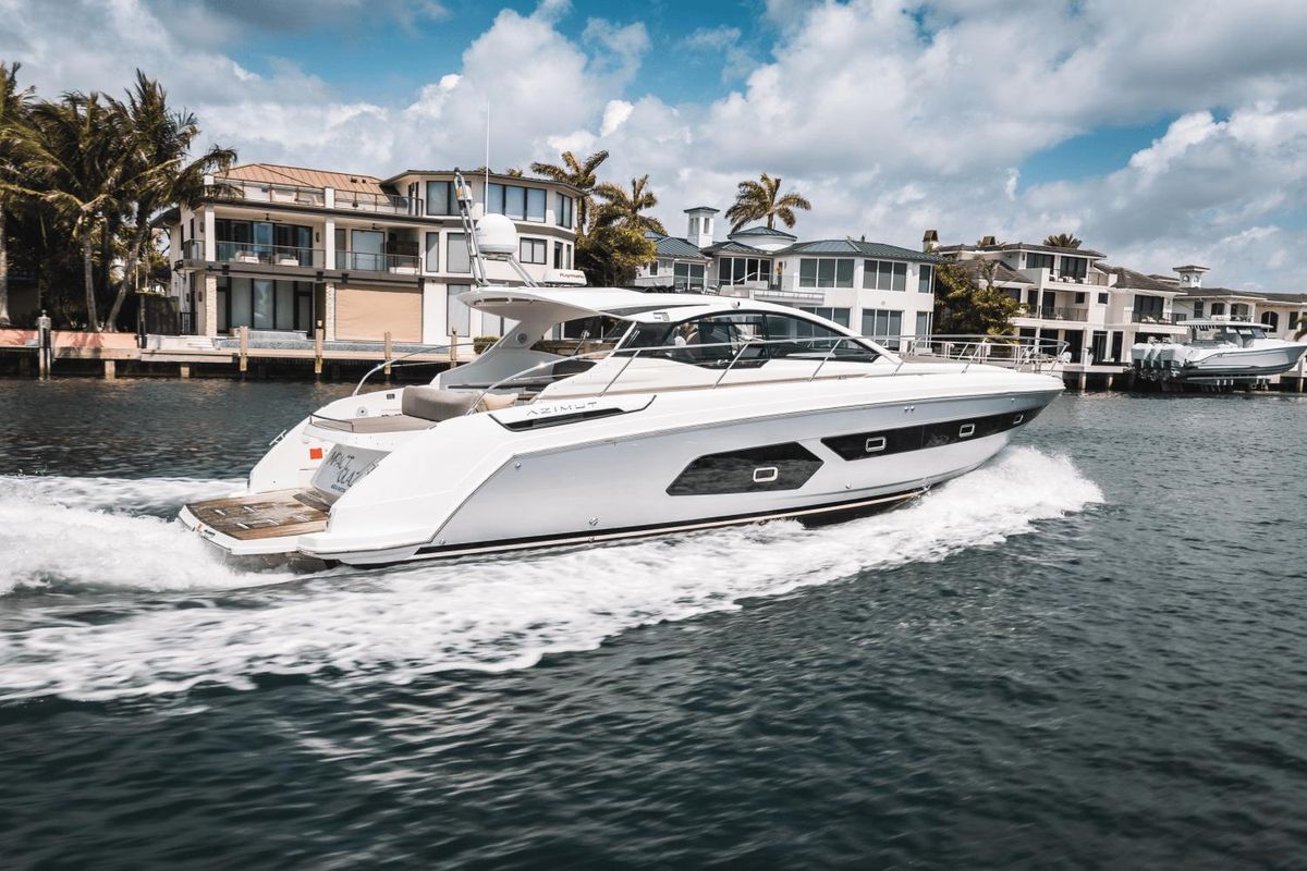 2019 Azimut 43 