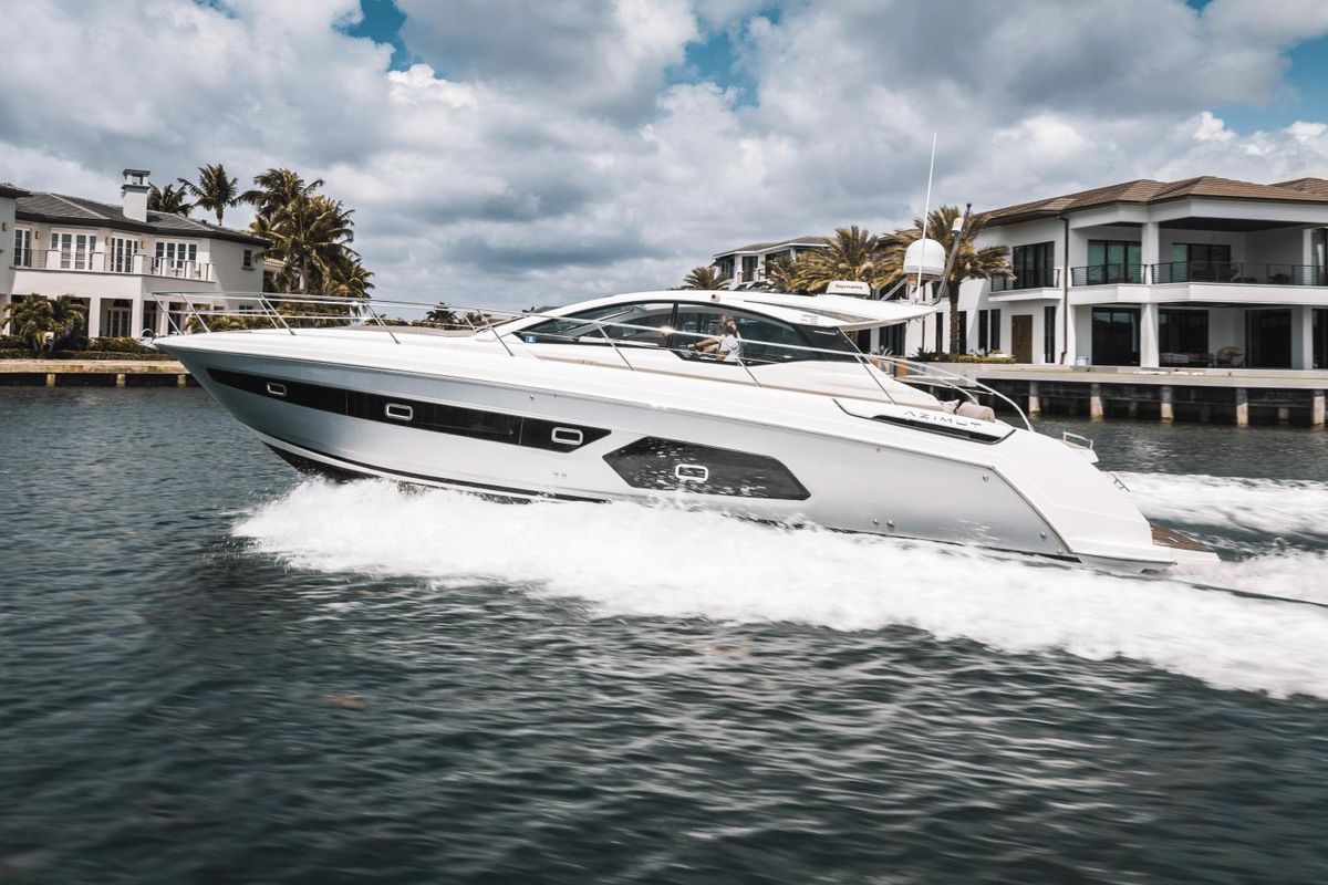 2019 Azimut 43 