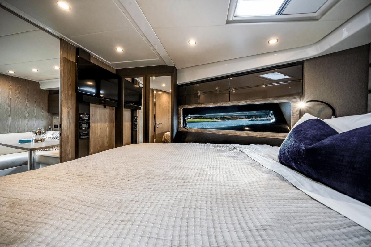 2019 Azimut 43 