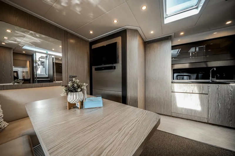 Impact Glaz Yacht Photos Pics 