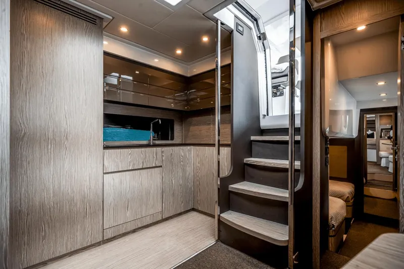 Impact Glaz Yacht Photos Pics 