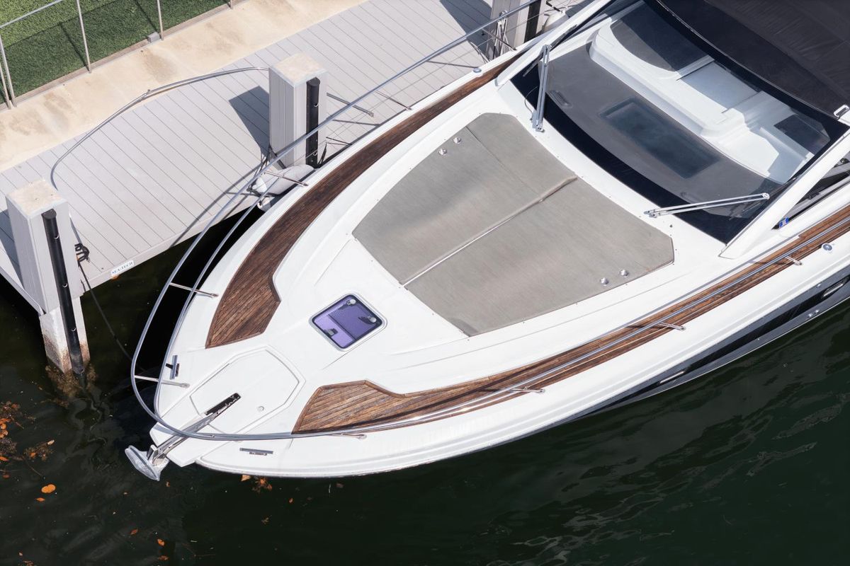 2019 Azimut 43 