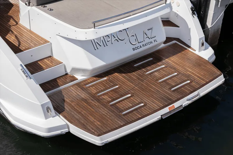 Impact Glaz Yacht Photos Pics 