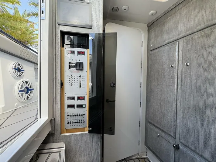 Eg Vodka Yacht Photos Pics 2020 Hcb 53 Sue&ntilde;os - Image 41