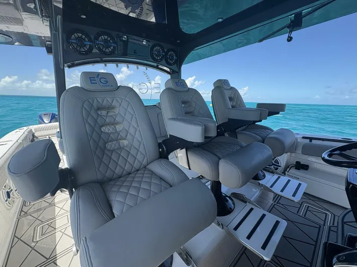 Eg Vodka Yacht Photos Pics 2020 Hcb 53 Sue&ntilde;os - Image 27