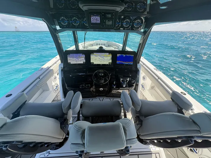 Eg Vodka Yacht Photos Pics 2020 Hcb 53 Sue&ntilde;os - Image 23