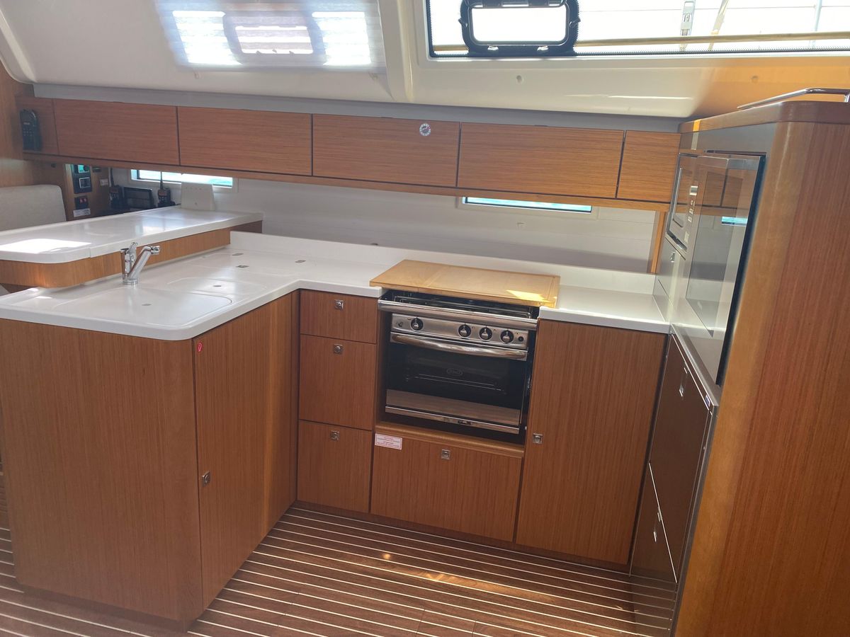 2021 Bavaria 51 
