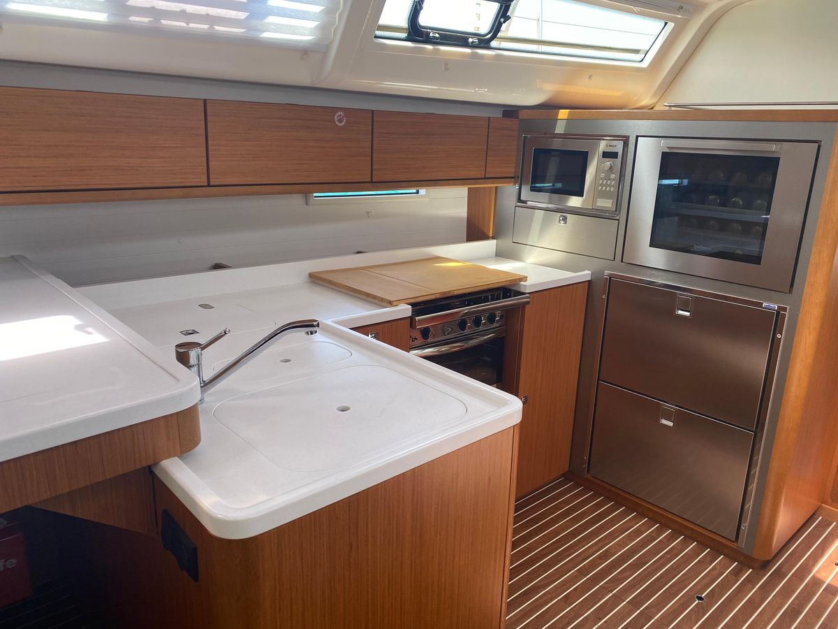 2021 Bavaria 51 