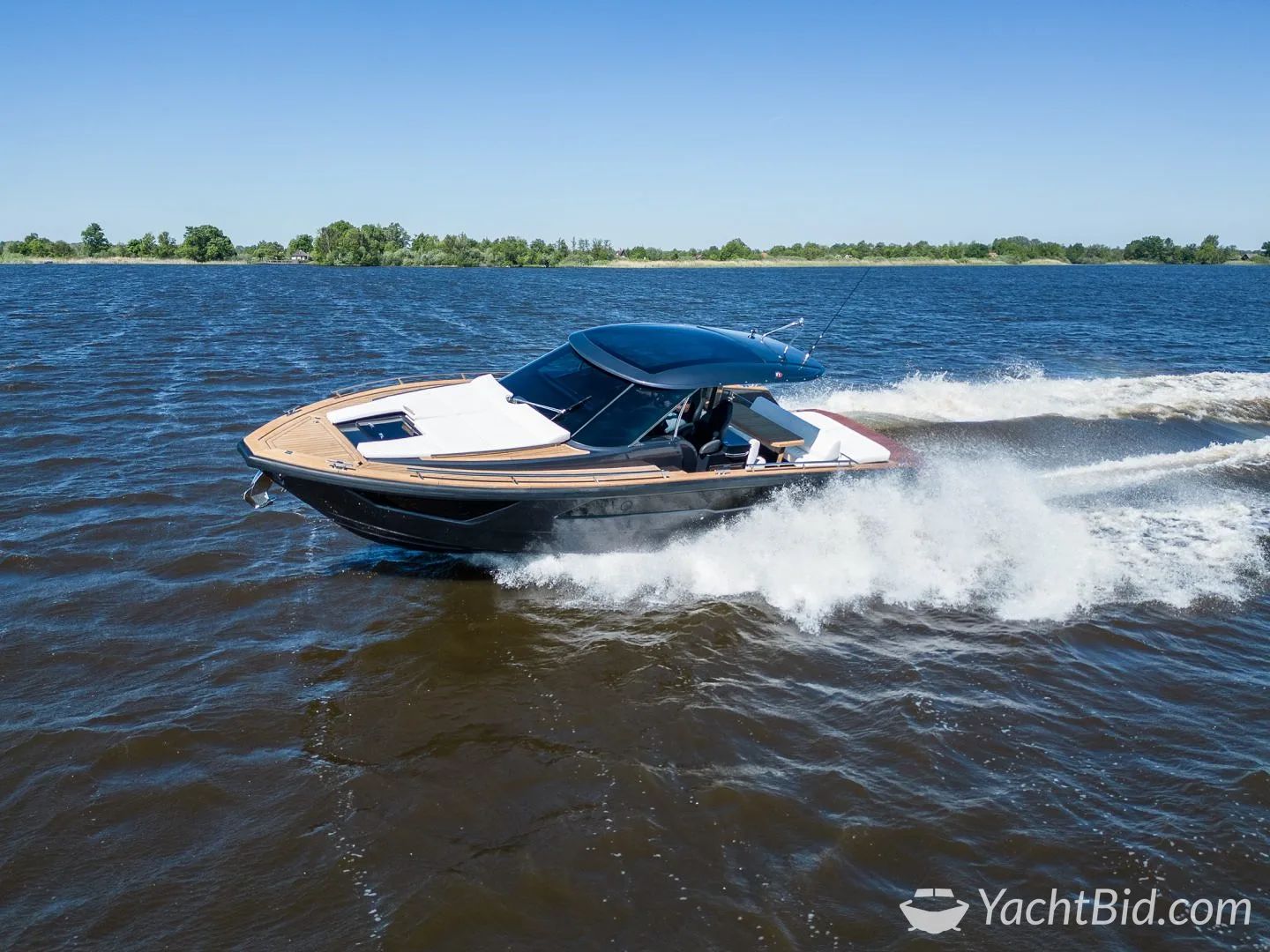 2023 Focus FOCUS FORZA 37 motorboat on the water.