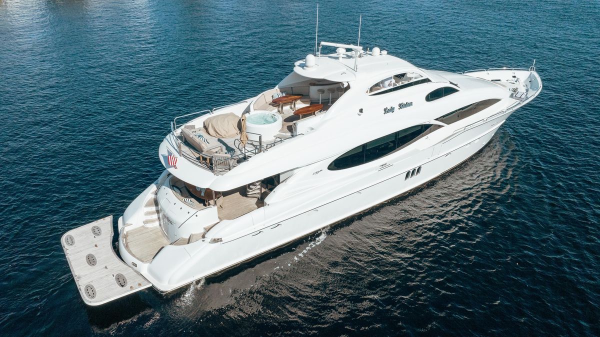 2004 Lazzara 106 