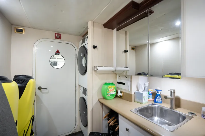 Lady Kristina Yacht Photos Pics 