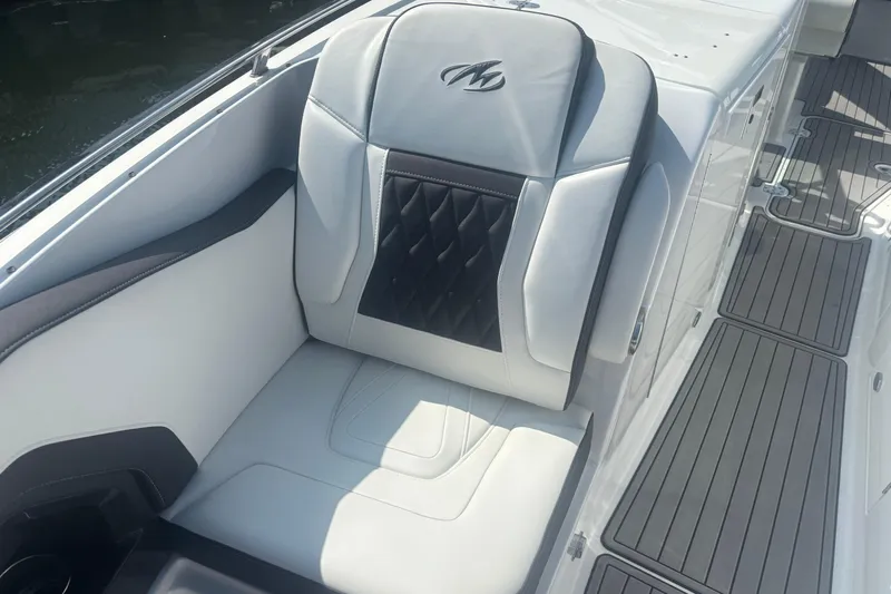 Yacht Photos Pics 2018 Monterey 328SS Super Sport boat seat with elegant white and black upholstery.