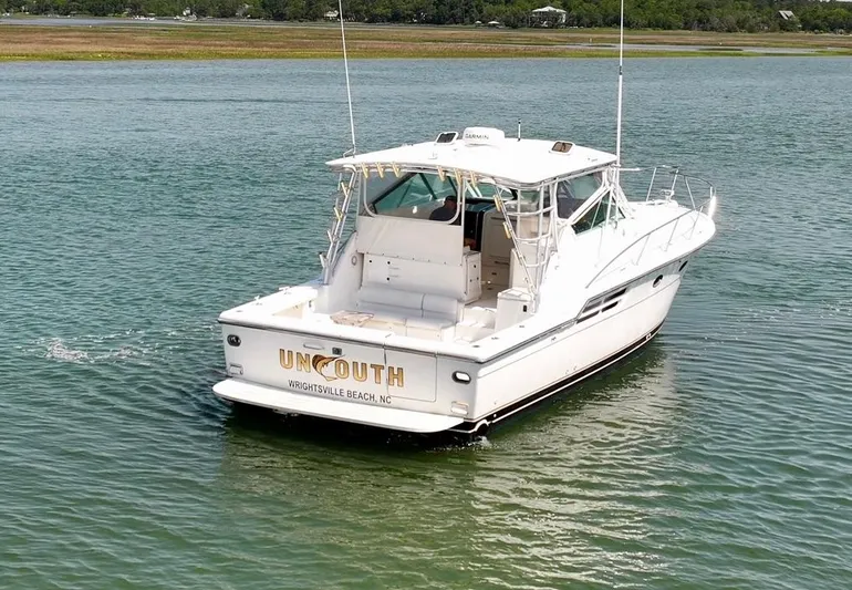 Uncouth Yacht Photos Pics 