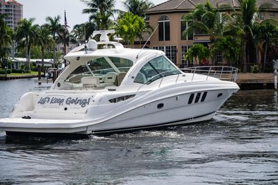 Yacht