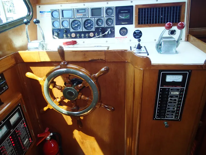 Southern Cross Yacht Photos Pics 