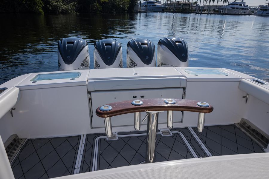 2020 Everglades 435CC