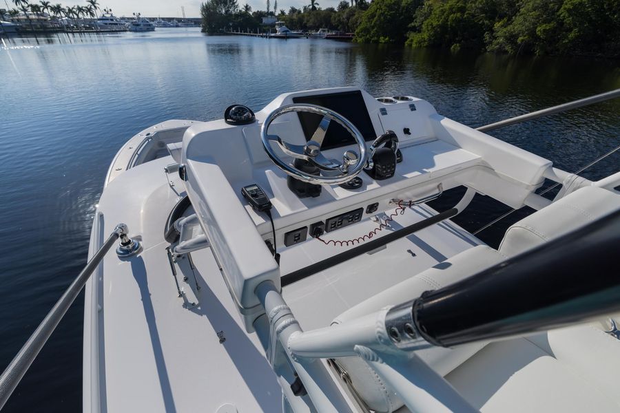 2020 Everglades 435CC
