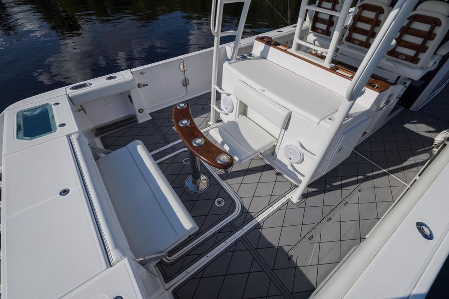 2020 Everglades 435CC
