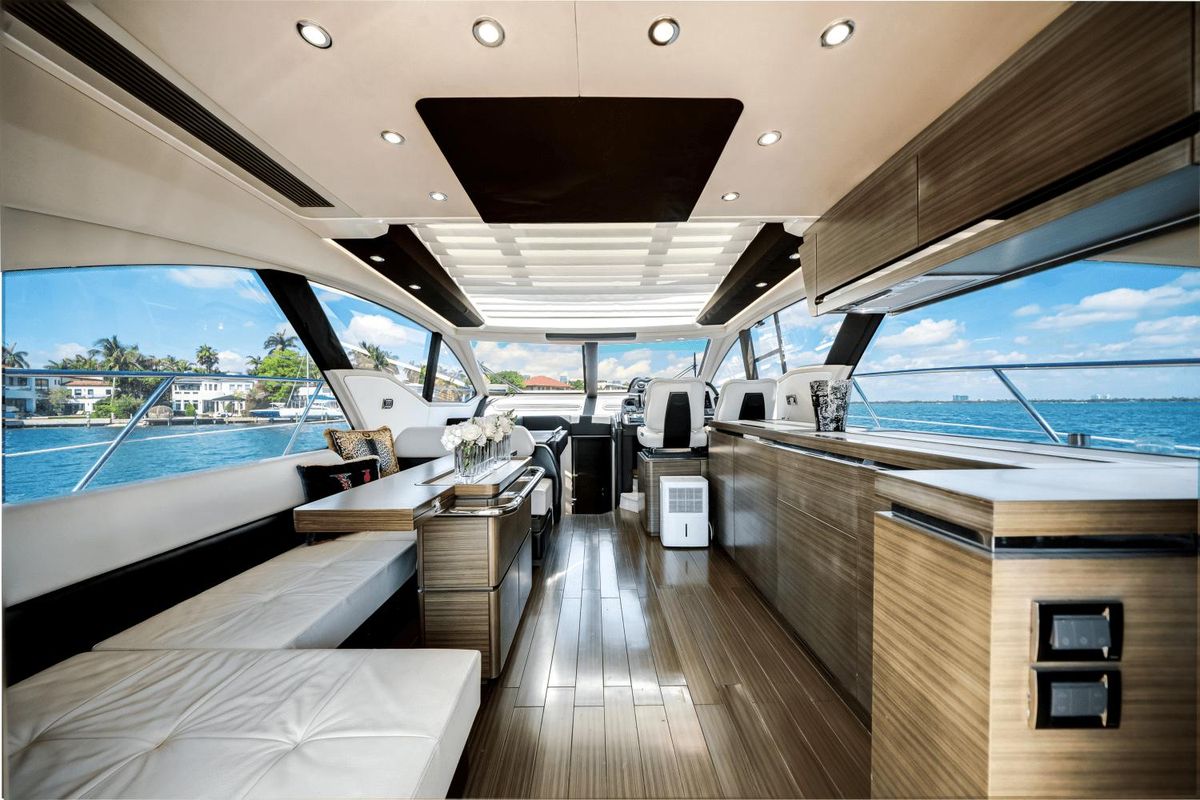 2017 Azimut 55 