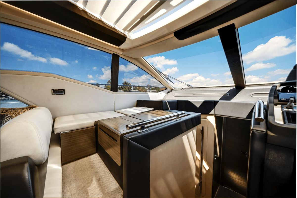 2017 Azimut 55 