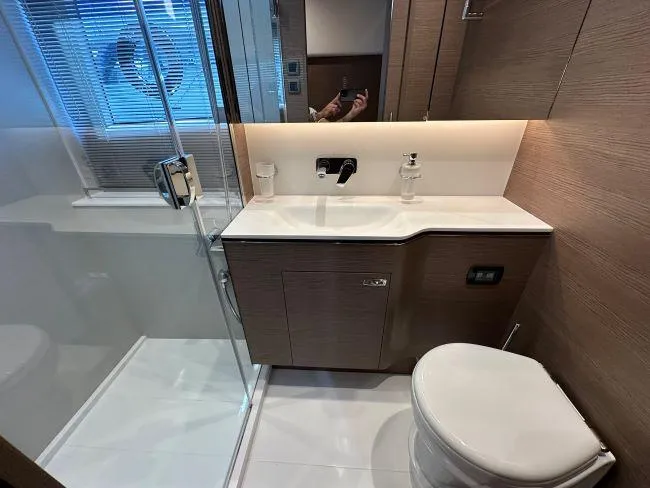  Yacht Photos Pics Princess Yachts V55 - Master full beam mid cabin en-suite