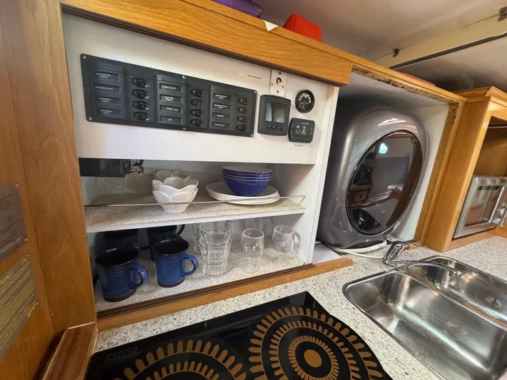 Miline Yacht Photos Pics 