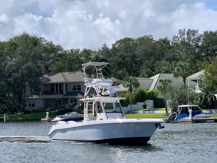 Dauntless Yacht Photos Pics Everglades 32 Dauntless 325CC- Profile