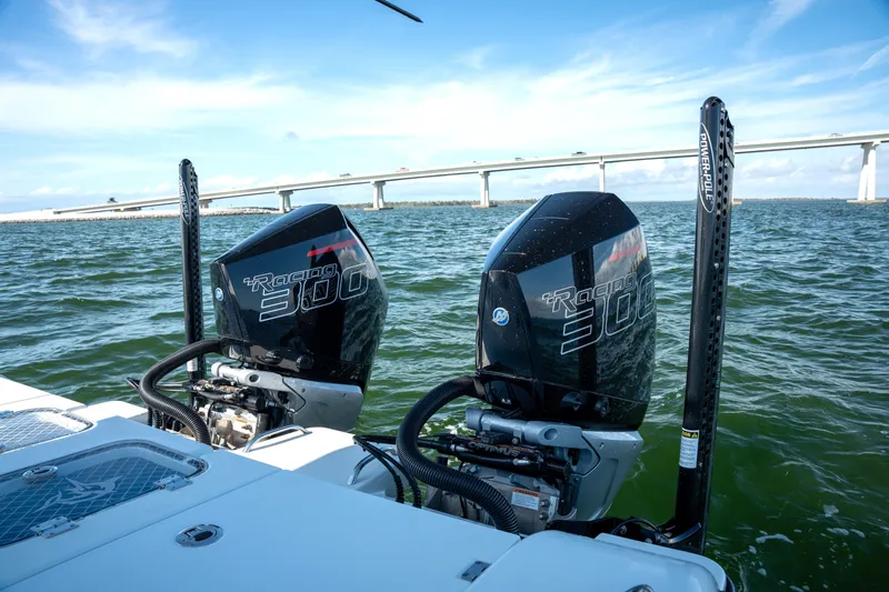  Yacht Photos Pics Freeman 28 boat with twin Racing 300 outboard motors on the water, 2024 model.