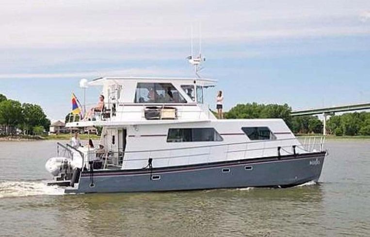 2014-50-custom-artisanal-power-catamaran