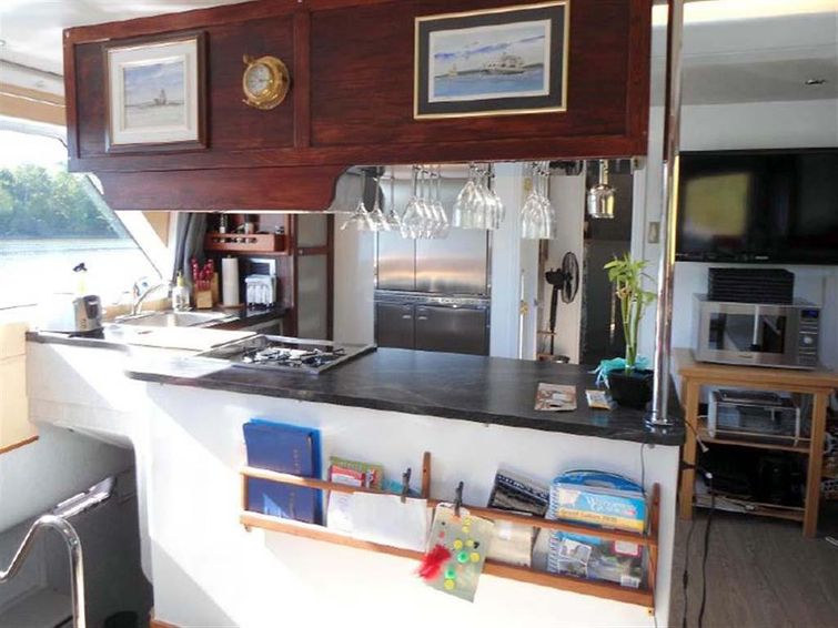 2014-50-custom-artisanal-power-catamaran
