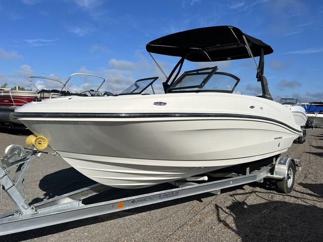 2018 Bayliner VR5 Bowrider Bowrider for sale - YachtWorld