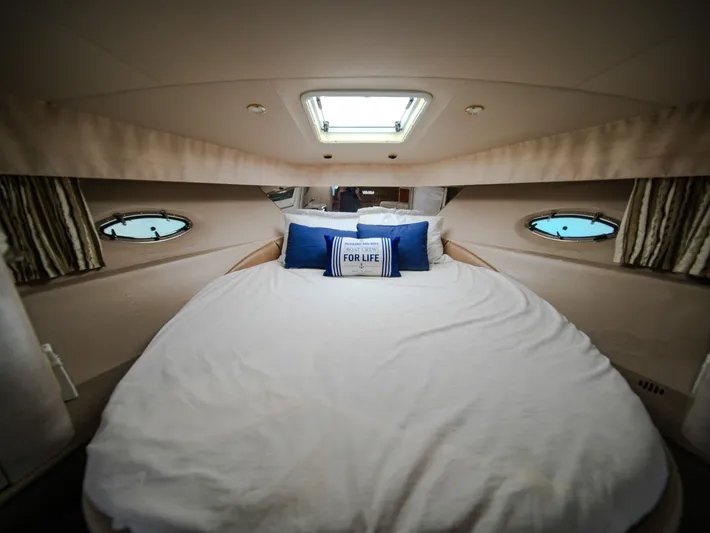 Captain Jax Yacht Photos Pics 