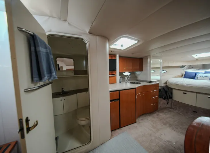 Captain Jax Yacht Photos Pics 