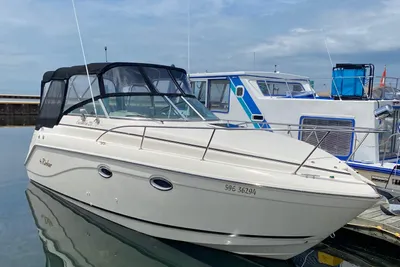 Rinker Fiesta Vee 270